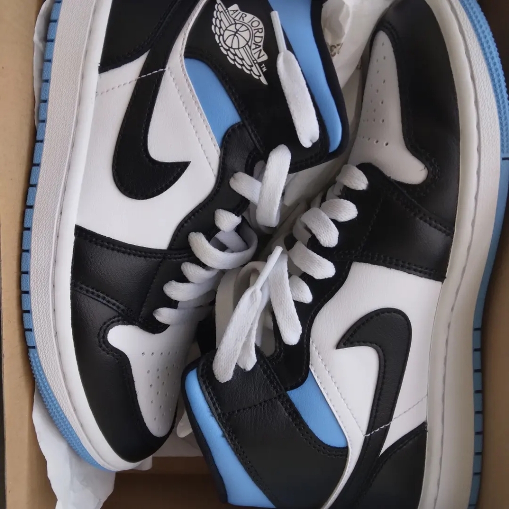 Women's Air Jordan 1 University Black&White